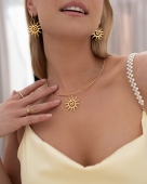 Złoty zestaw biżuterii ze stali słońca