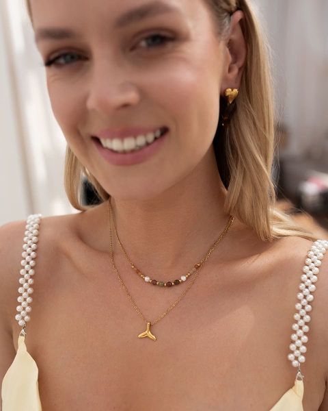 Złoty podwójny naszyjnik z kamieniami