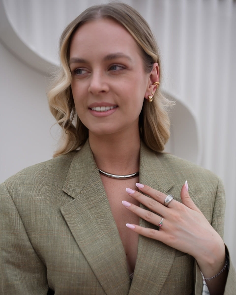 Srebrny choker ze stali pinterest y2k