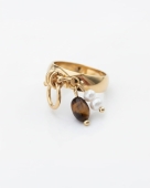 Złoty pierścionek z perłą słodkowodną i tygrysim okiem pinterest