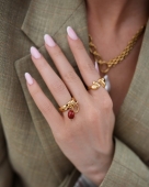 Pierścionek z kamieniem naturalnym